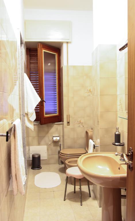 B&B Fiori Di Lava นีโกโลซี ห้อง รูปภาพ