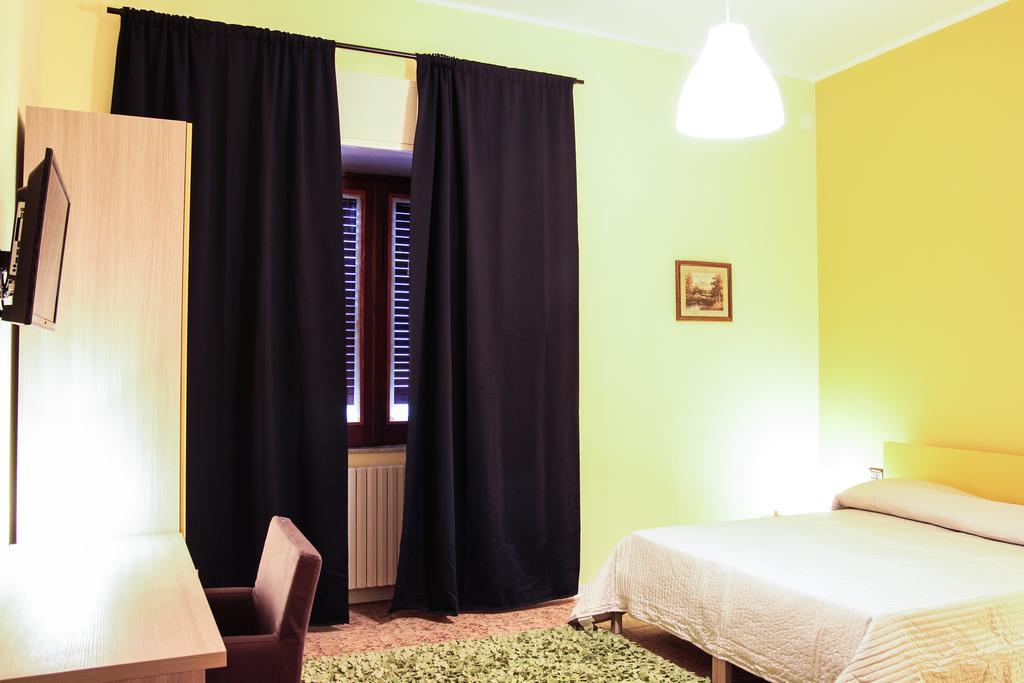 B&B Fiori Di Lava นีโกโลซี ห้อง รูปภาพ